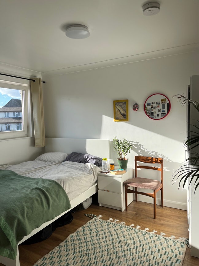 2 double rooms available  Main Photo