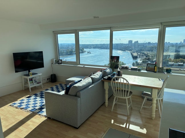 London Thames view flat Main Photo