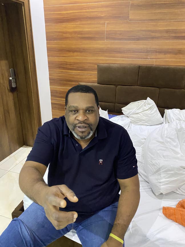 Am a very busy person  Main Photo