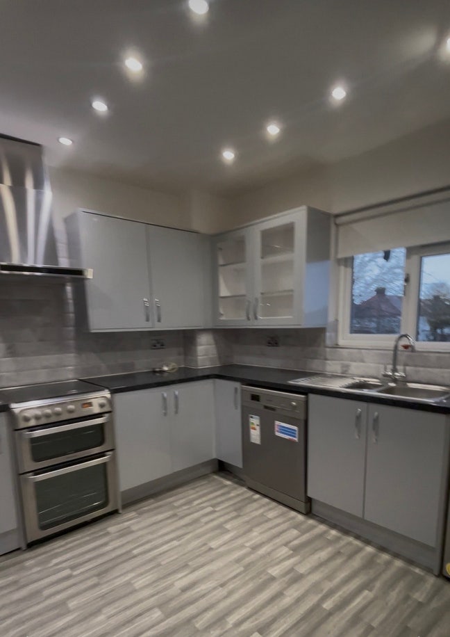 Furnished Double bed Room Main Photo