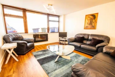 2 Bedroom Apartment with River Ness Views Main Photo