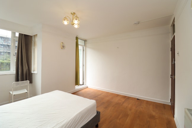 Two Newly Refurbished Rooms in Zone 1/Old Street!! Main Photo