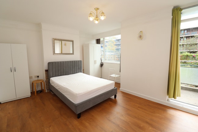 Two Newly Refurbished Rooms in Zone 1/Old Street!! Main Photo