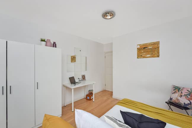 Exceptionally Beautiful Double Room in Modern Flat Main Photo