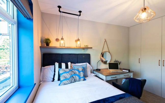 *High End Newly Refurbished Room in Yate* Main Photo