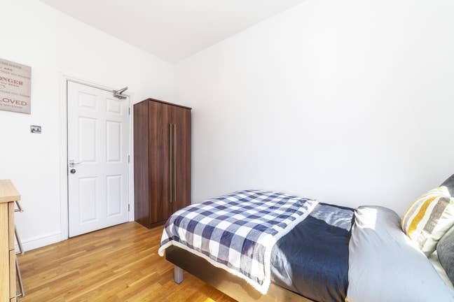 ⭐Double room Available, Brand new Flat in Fulham⭐ Main Photo