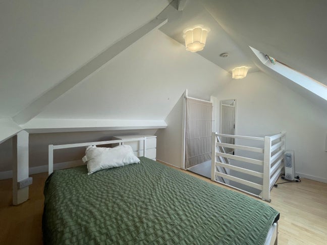 Double room in Plaistow  Main Photo