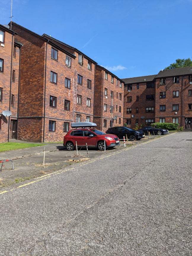 Room in flat to rent Main Photo