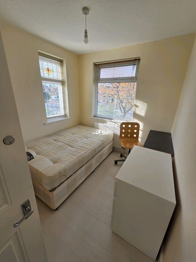Flash Sale 24Hrs **** Hendon - Sunny Hill Park Main Photo