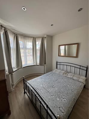 Double room to rent in lovely family house  Main Photo