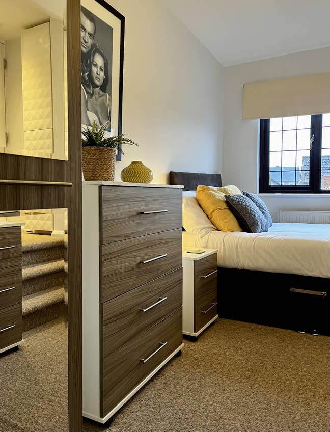  🍁Friendly Housemates & Convenient Location 🍁 Main Photo