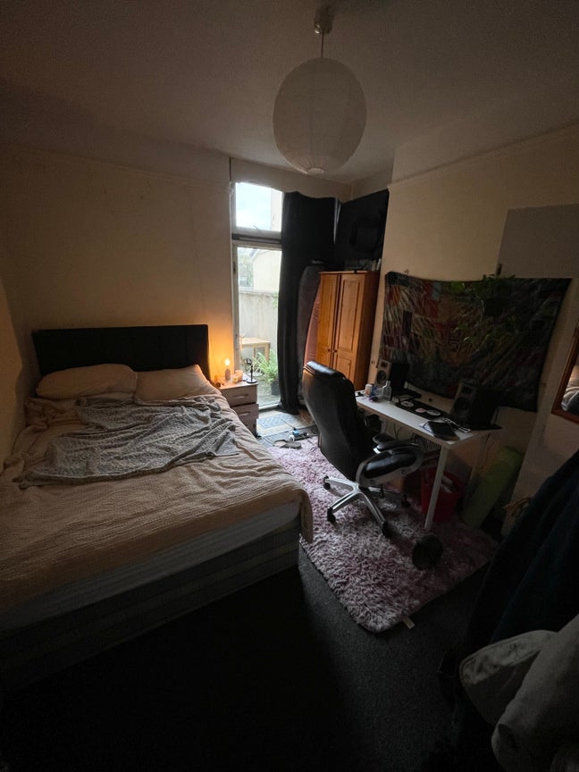 Double room - Gloucester Road £640PCM Main Photo