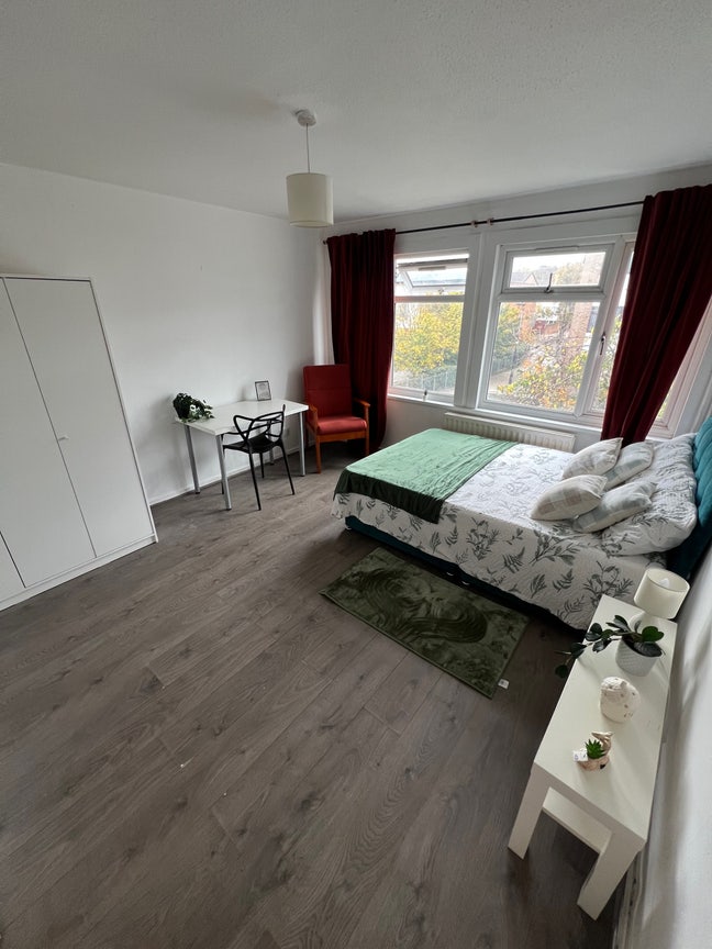 2 Big Double Rooms Single Use !!  Main Photo