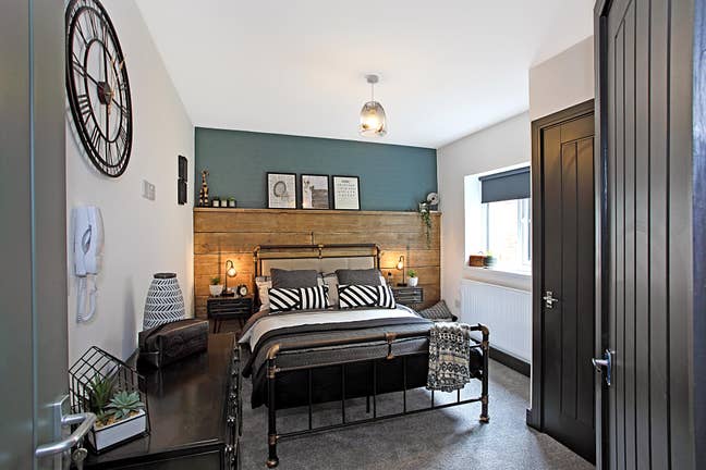 Modern Double Ensuite Room - Fully Furnished - WF1 Main Photo