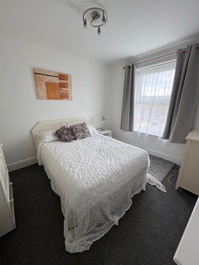 Lovely  Well Furnished  Double Room  Available  Main Photo