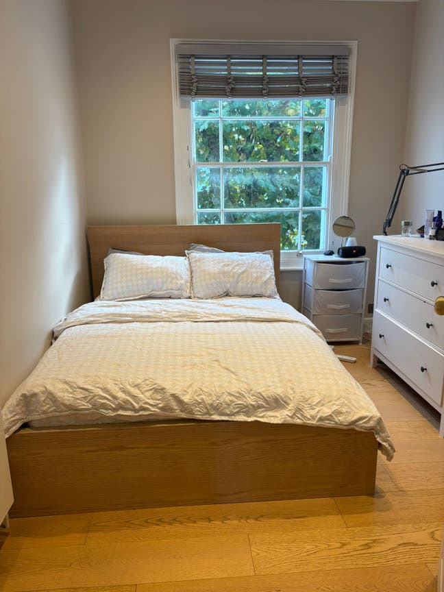 Bright Double Room – Swiss Cottage Area Main Photo