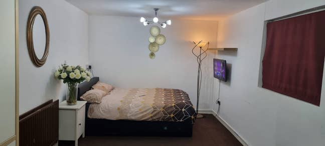 Double room with Private Bath and Entrance, RM18 Main Photo