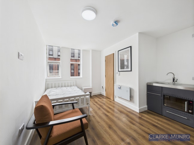 Multiple studios available now!! Main Photo