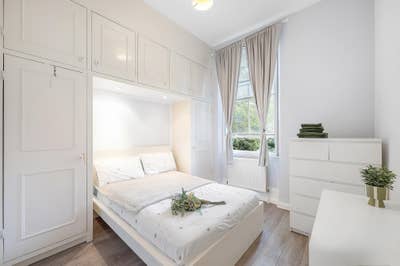 First floor apartment in Earl's Court Main Photo