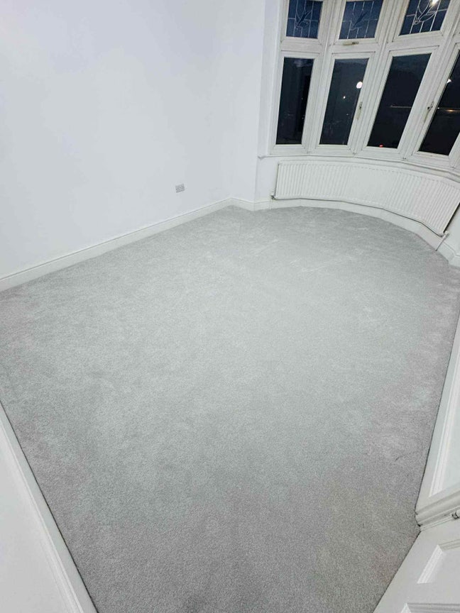 Master bedroom for rent Main Photo