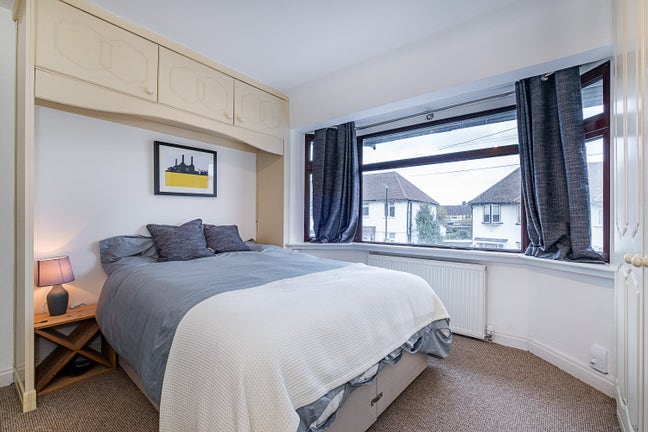 House with garden, parking, garage. Bills Inc. Main Photo