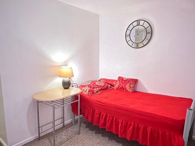  Single Room Main Photo