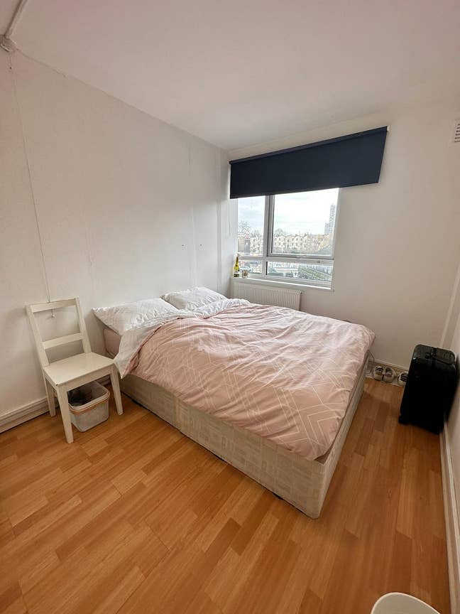 (3.6.115) 2 Nice Double Opposite Station-Gym Below Main Photo