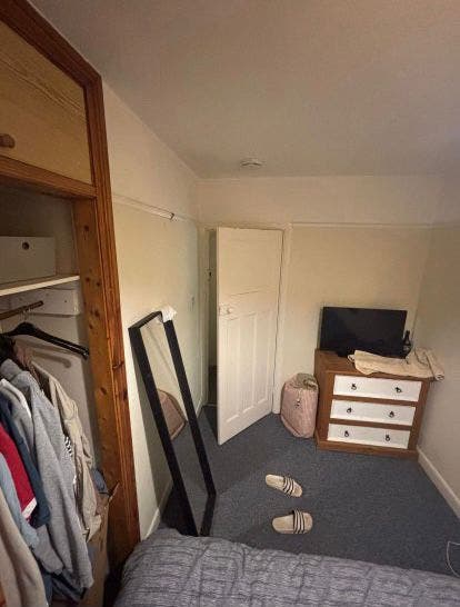 Small Cheap Double in Muller Road in Sound House Main Photo