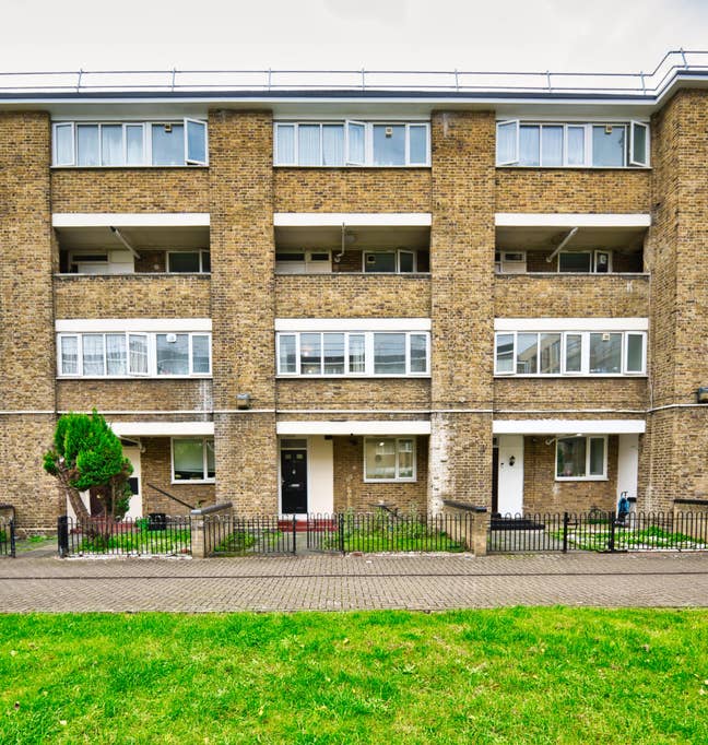 Modern 3-Bed Maisonette with Garden in Mile End Main Photo