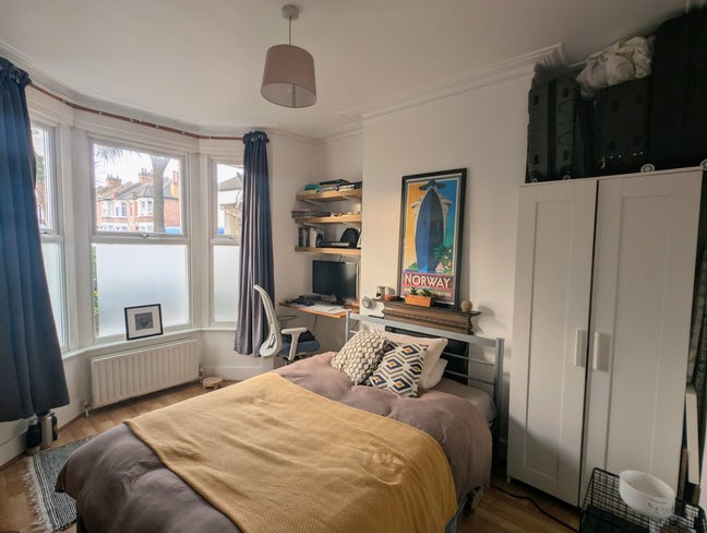 Beautiful Large DBL room/ 5mn from tube Main Photo