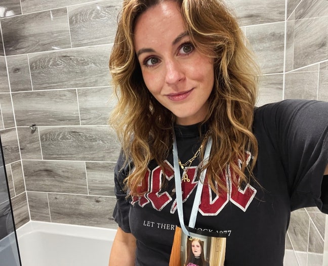 Looking for a home!  Main Photo