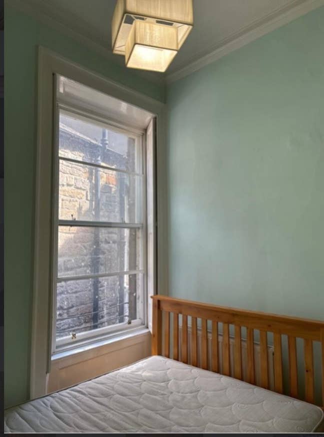 Central Flat in Haymarket  Main Photo