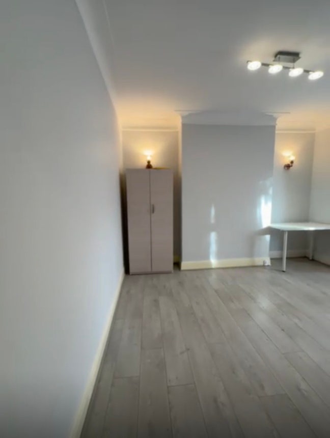 House Available for Students Main Photo