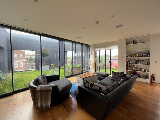 Double Room in Penthouse Flat in Clerkenwell Main Photo