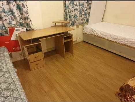 ✨ Master Bedroom Available in Peaceful Family - E6 Main Photo