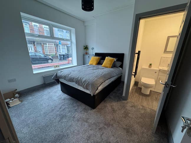 All-En‑Suite 4‑Bed HMO – Crewe CW1 Main Photo