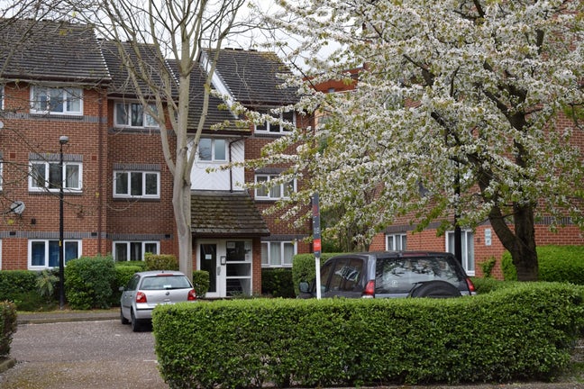 Spacious one bed flat near Bermondsey Spa Main Photo