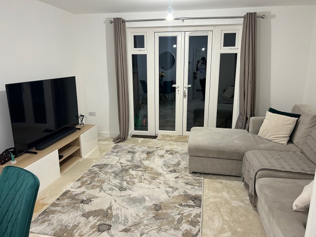 Beautiful 2 bedroom home in Barton Seagrave!  Main Photo