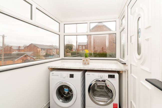 House share Wigan WN1 Main Photo