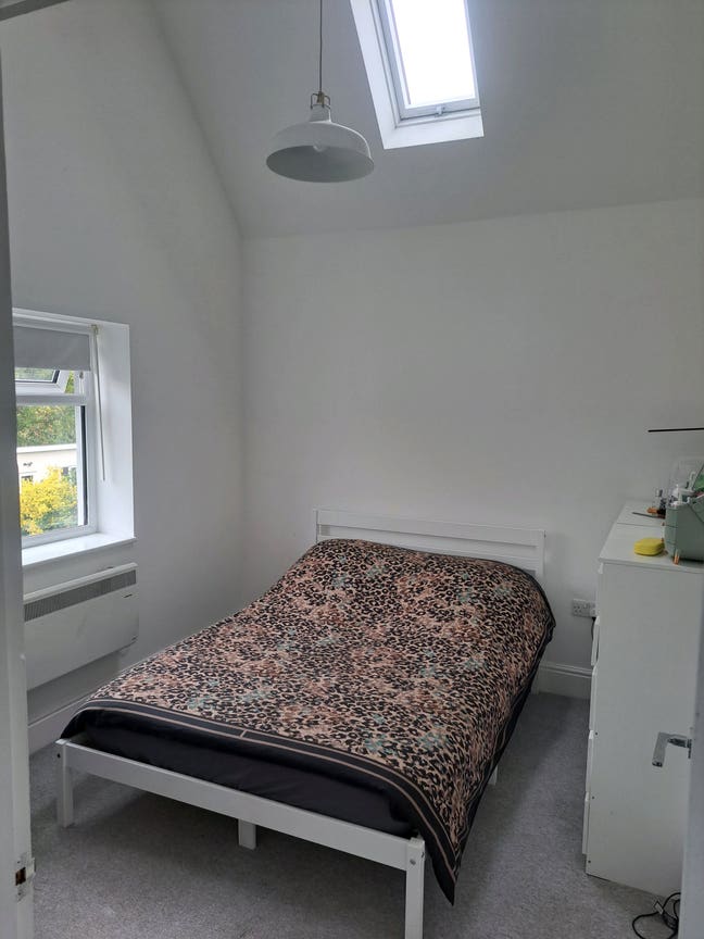 Spacious 2 bed flat in Norbury  Main Photo