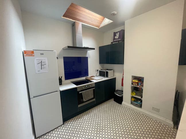 Stunning Loft Apartment with Parking NR3 - 128a JG Main Photo