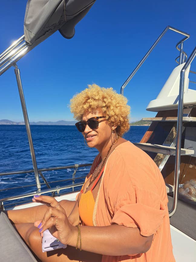 Friendly professional looking for a room Main Photo