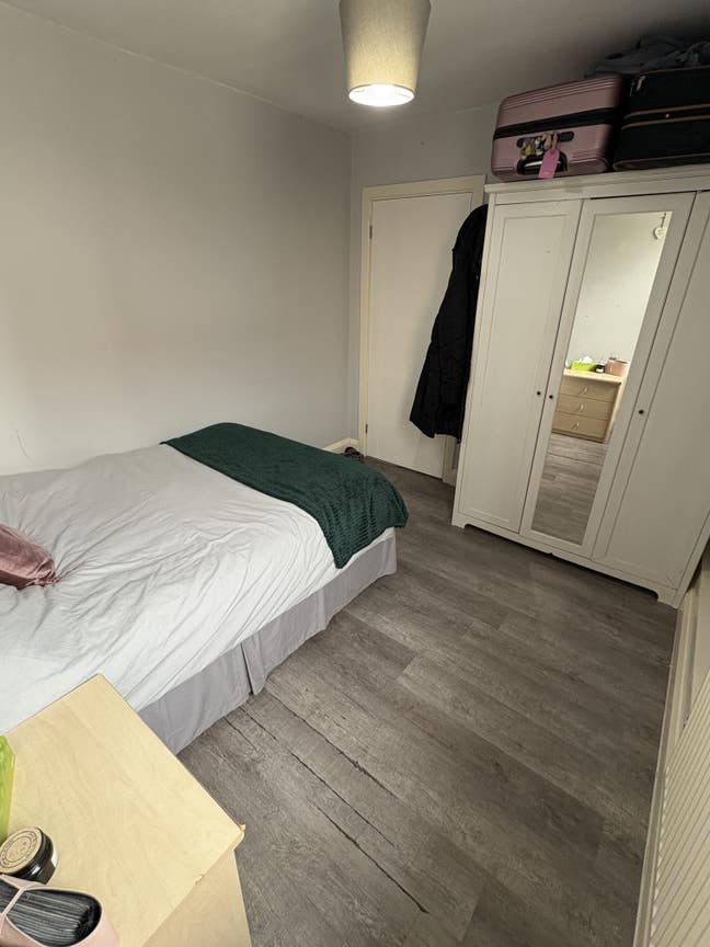 Bright double room available in Brixton! Main Photo