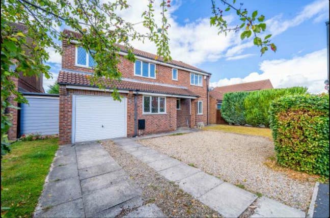 Room to rent in 8 bed house, Heslington Main Photo