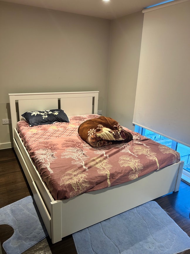 En-suite double Room available, Bracknell  Main Photo