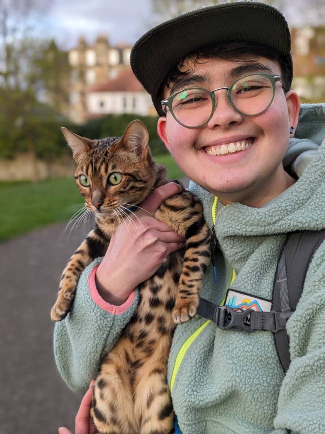 Looking to buddy up for 2bed flat Main Photo