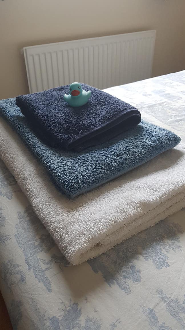 Double room in friendly, warm home with two nice p Main Photo