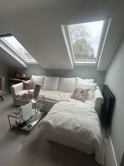 Private loft studio for female lodger – Sway Main Photo