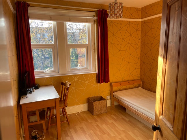 2 Rooms available in Shared House Main Photo