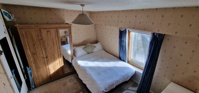 Double Room to let in Wimbledon (SW19), some bills Main Photo